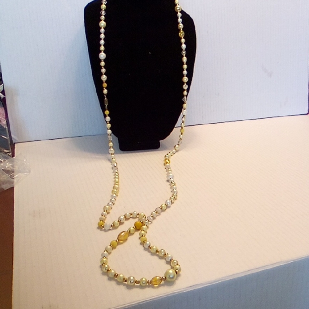 Elegant Goldtone and White Beaded Necklace